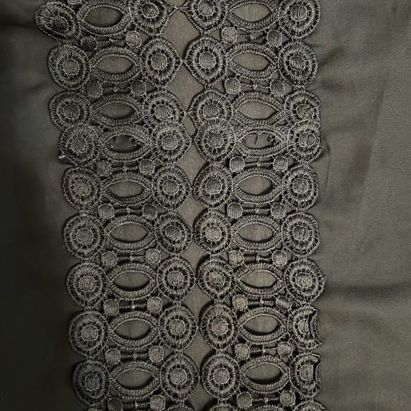 Beach Coverup - fits like an XS but size medium on tag - Picture 2 of 2